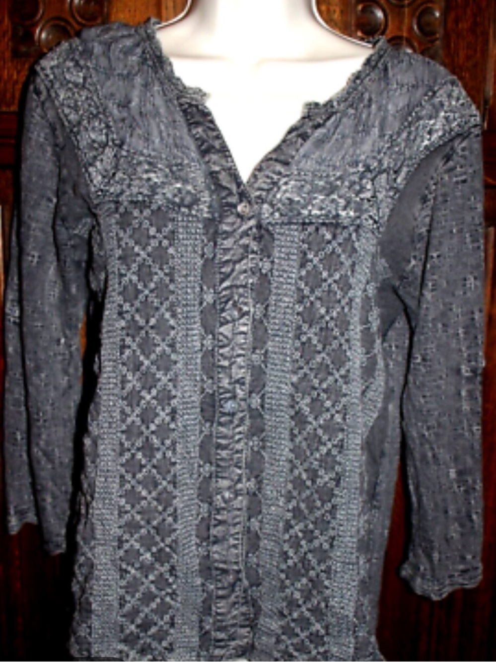 Solitaire Gray Lace-Front Knit Tunic Top